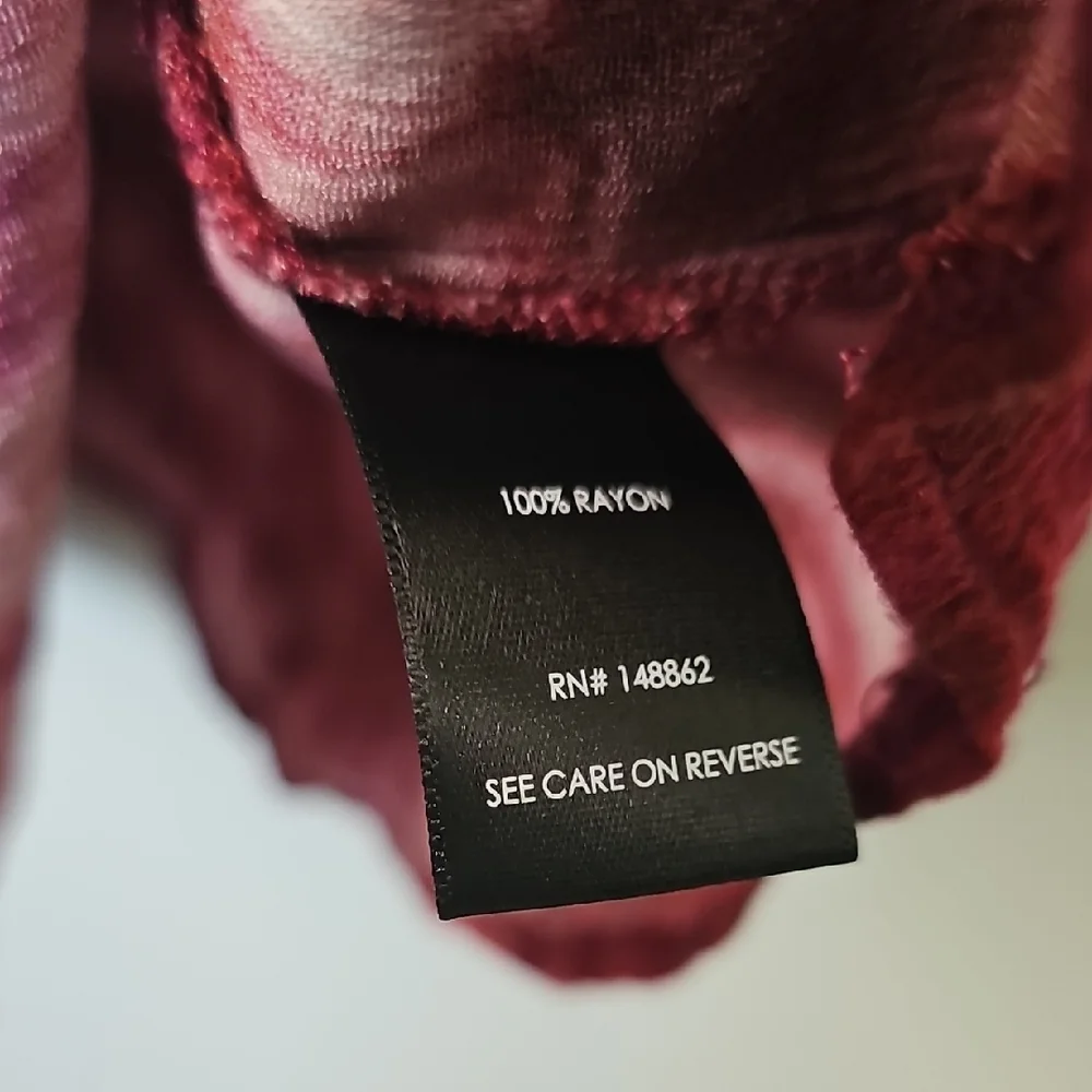 Torrid Boho Plus Size Burgundy Wine Crinkle Gauze Tie-Dye Tank Top Size 1X - Picture 4 of 9